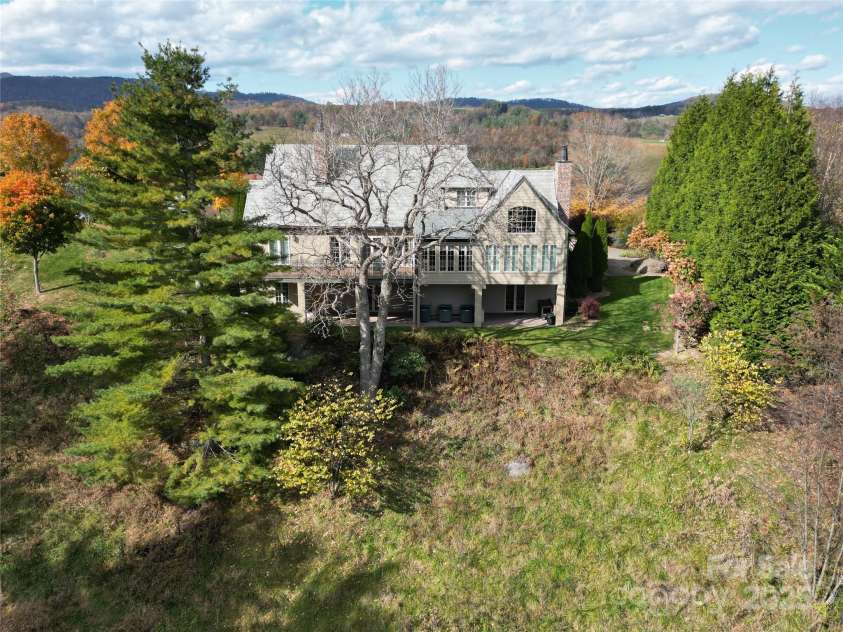 520 Landing Ridge Circle, Jefferson, NC 28640.  MLS# CAR4320460, YatesRealty ID 1478. 