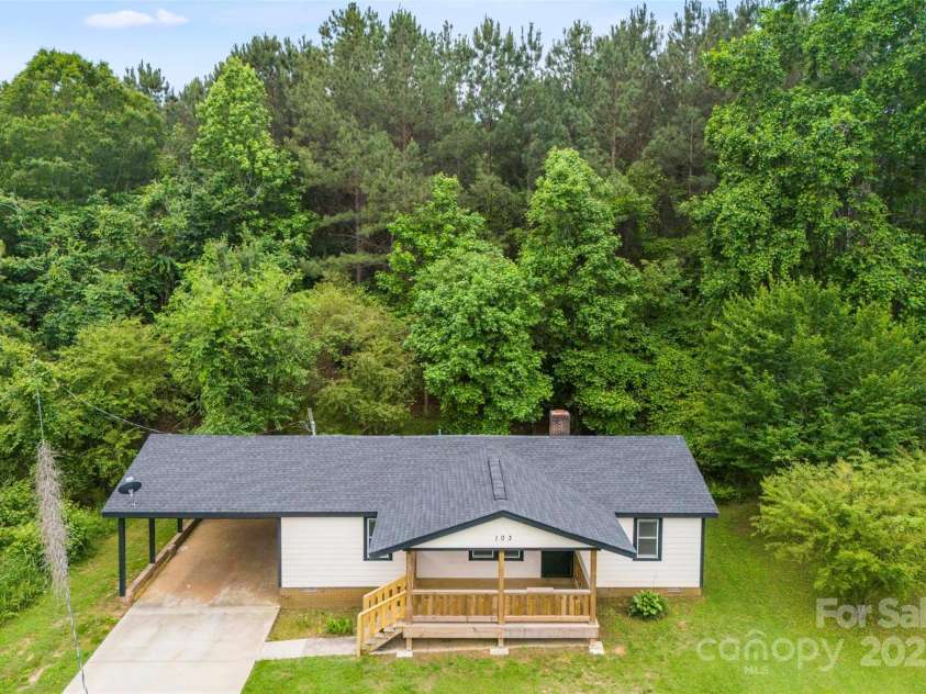 103 Fleetwood Road, York, SC 29745.  MLS# CAR4262811, YatesRealty ID 14780. 