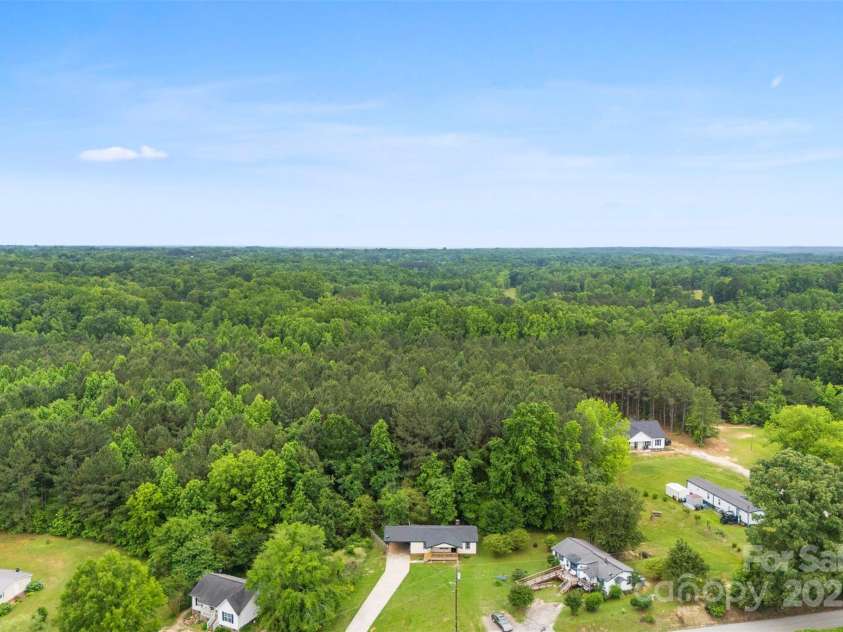 103 Fleetwood Road, York, SC 29745.  MLS# CAR4262811, YatesRealty ID 14780. 