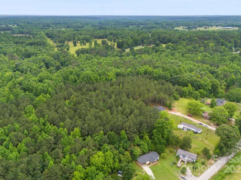 103 Fleetwood Road, York, SC 29745.  MLS# CAR4262811, YatesRealty ID 14780. 