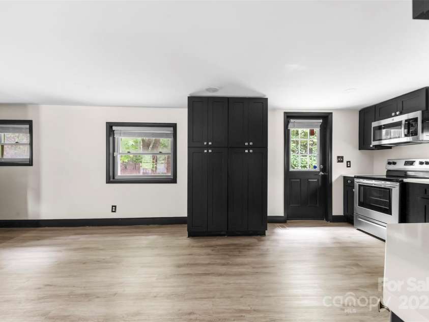 103 Fleetwood Road, York, SC 29745.  MLS# CAR4262811, YatesRealty ID 14780. 