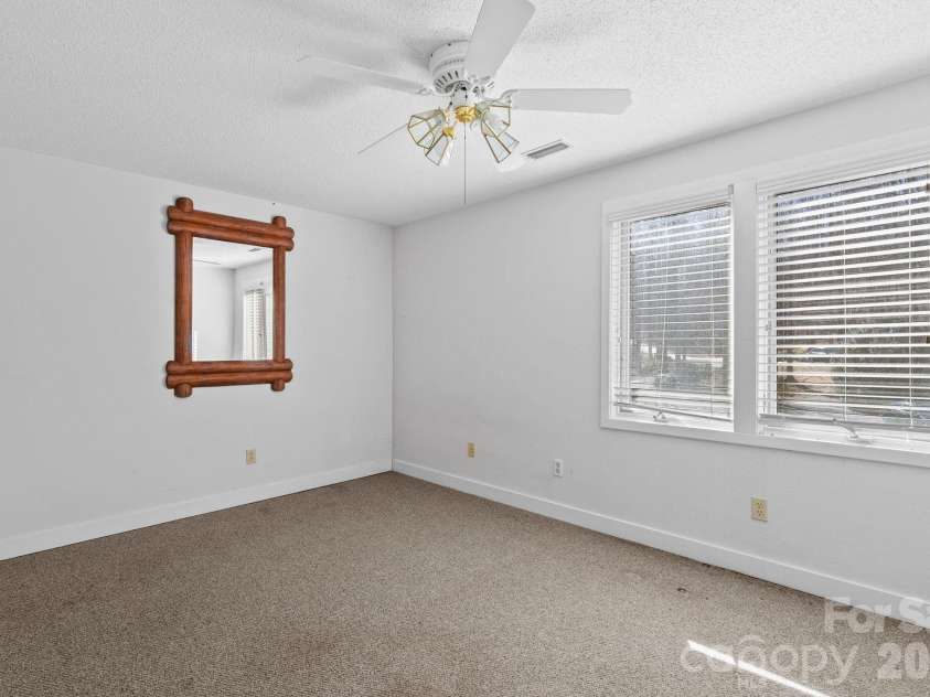 299 Blue Ridge Drive, Marion, NC 28752.  MLS# CAR4336524, YatesRealty ID 14780. 