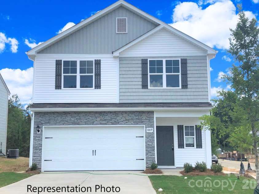 111 Pinnacle Crossing, Shelby, NC 28152.  MLS# CAR4353221, YatesRealty ID 14782. 