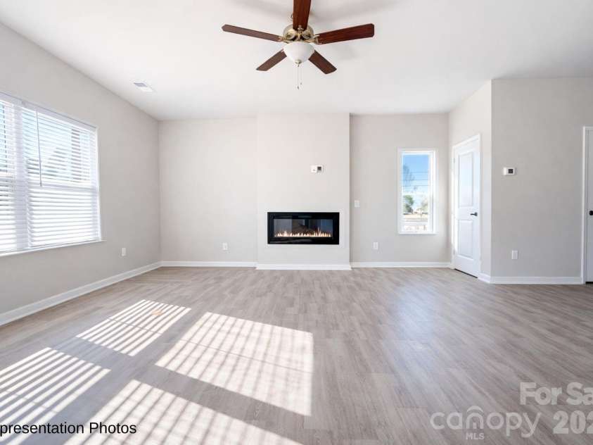 111 Pinnacle Crossing, Shelby, NC 28152.  MLS# CAR4353221, YatesRealty ID 14782. 