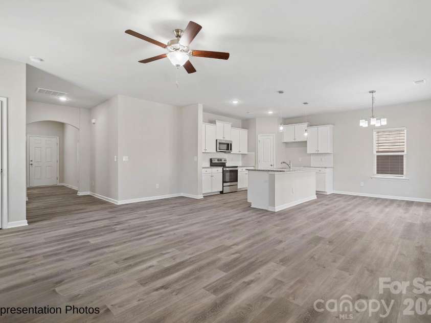 111 Pinnacle Crossing, Shelby, NC 28152.  MLS# CAR4353221, YatesRealty ID 14782. 