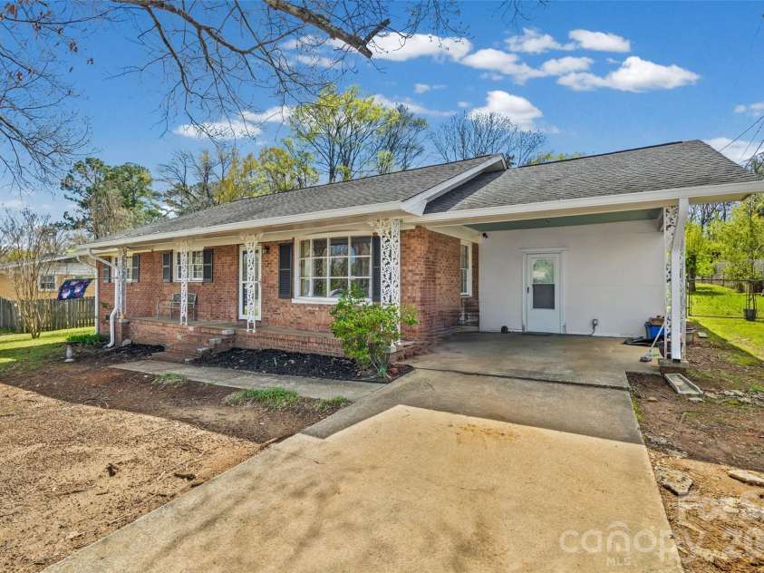 1355 Ebinport Road, Rock Hill, SC 29732.  MLS# CAR4352855, YatesRealty ID 14785. 
