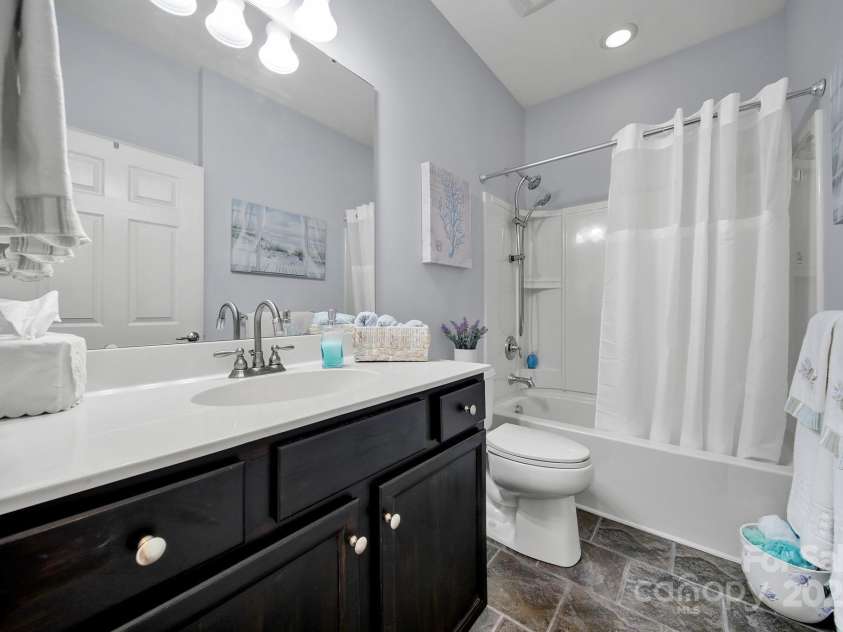2224 Hartwell Lane, Fort Mill, SC 29707.  MLS# CAR4261261, YatesRealty ID 14787. 
