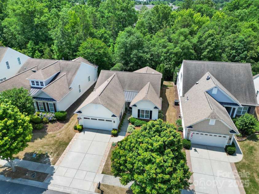 2224 Hartwell Lane, Fort Mill, SC 29707.  MLS# CAR4261261, YatesRealty ID 14787. 