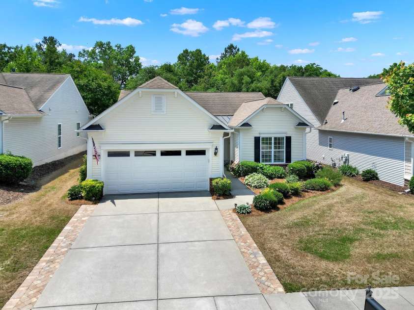 2224 Hartwell Lane, Fort Mill, SC 29707.  MLS# CAR4261261, YatesRealty ID 14787. 