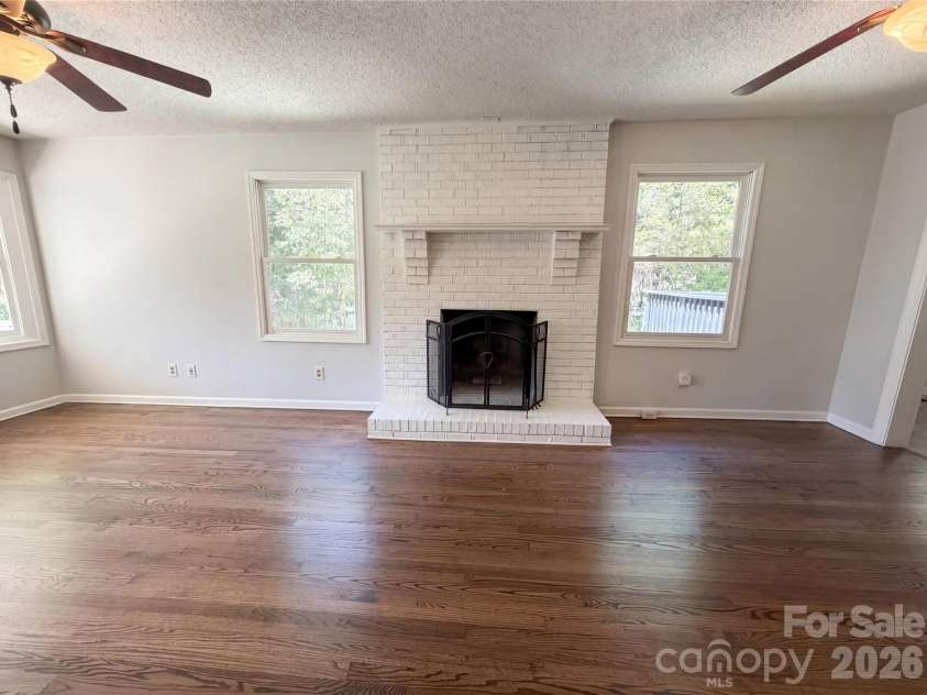 411 Ewing Drive, Belmont, NC 28012.  MLS# CAR4373265, YatesRealty ID 14787. 