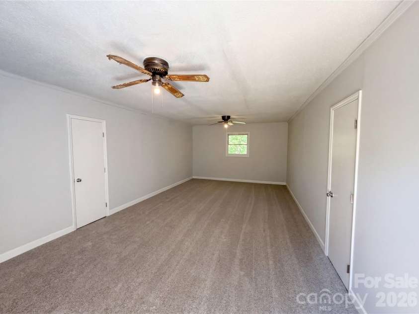 411 Ewing Drive, Belmont, NC 28012.  MLS# CAR4373265, YatesRealty ID 14787. 