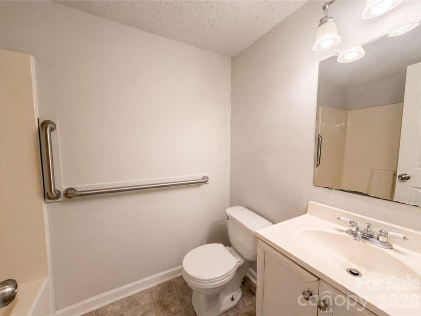 411 Ewing Drive, Belmont, NC 28012.  MLS# CAR4373265, YatesRealty ID 14787. 