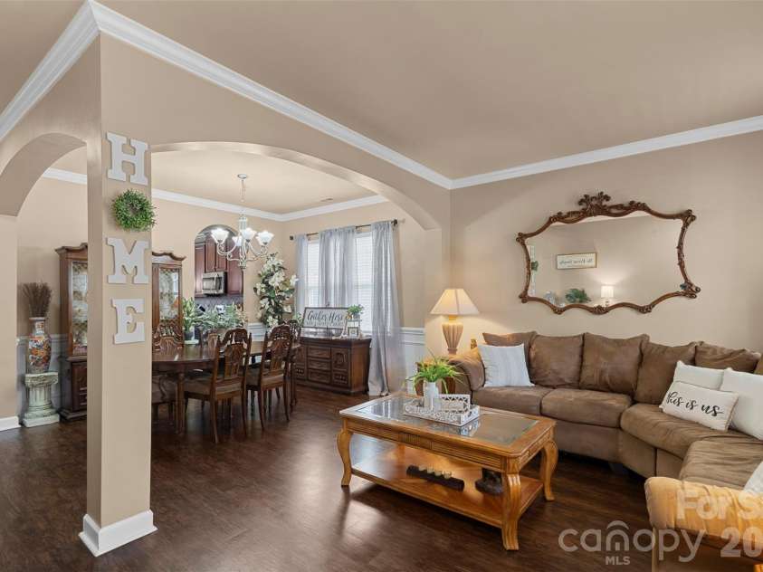 6625 Thistle Down Drive, Harrisburg, NC 28075.  MLS# CAR4364675, YatesRealty ID 14788. 