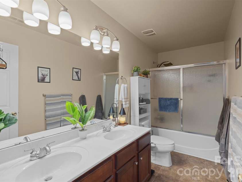 6625 Thistle Down Drive, Harrisburg, NC 28075.  MLS# CAR4364675, YatesRealty ID 14788. 