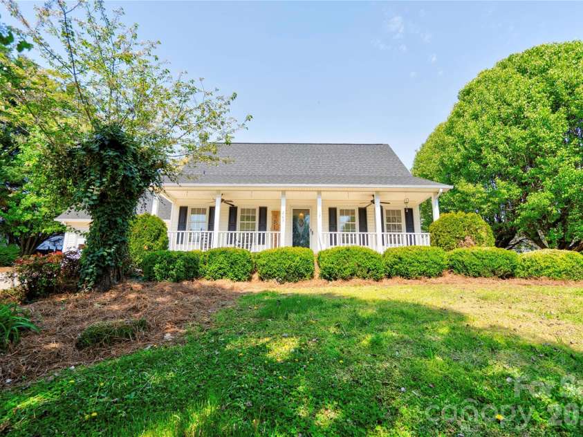 203 Carolina Drive, Cherryville, NC 28021.  MLS# CAR4361749, YatesRealty ID 14790. Front