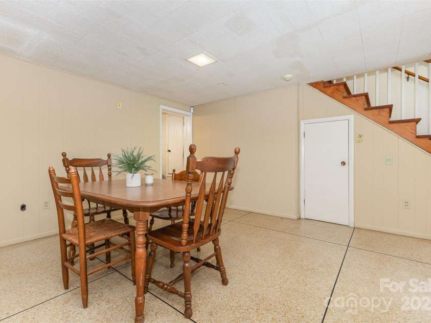 507 Richards Drive, Shelby, NC 28150.  MLS# CAR4256868, YatesRealty ID 14790. ...and games!