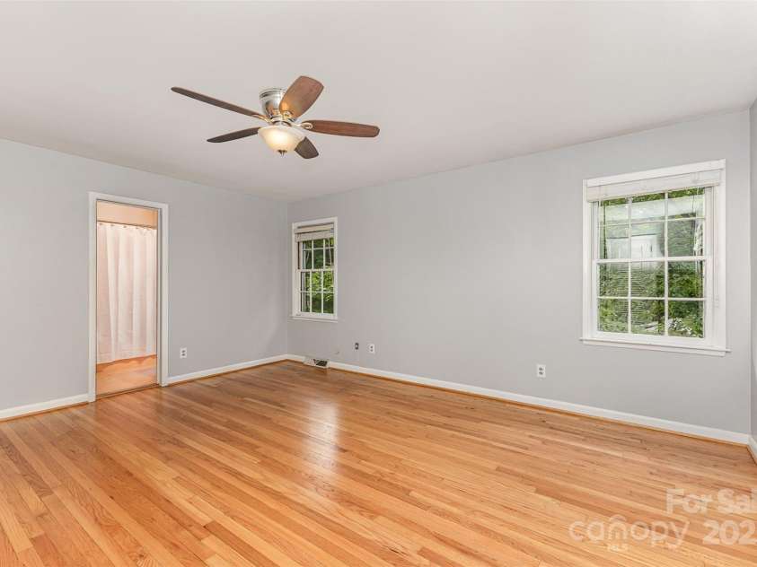 507 Richards Drive, Shelby, NC 28150.  MLS# CAR4256868, YatesRealty ID 14790. ...with ensuite bath.