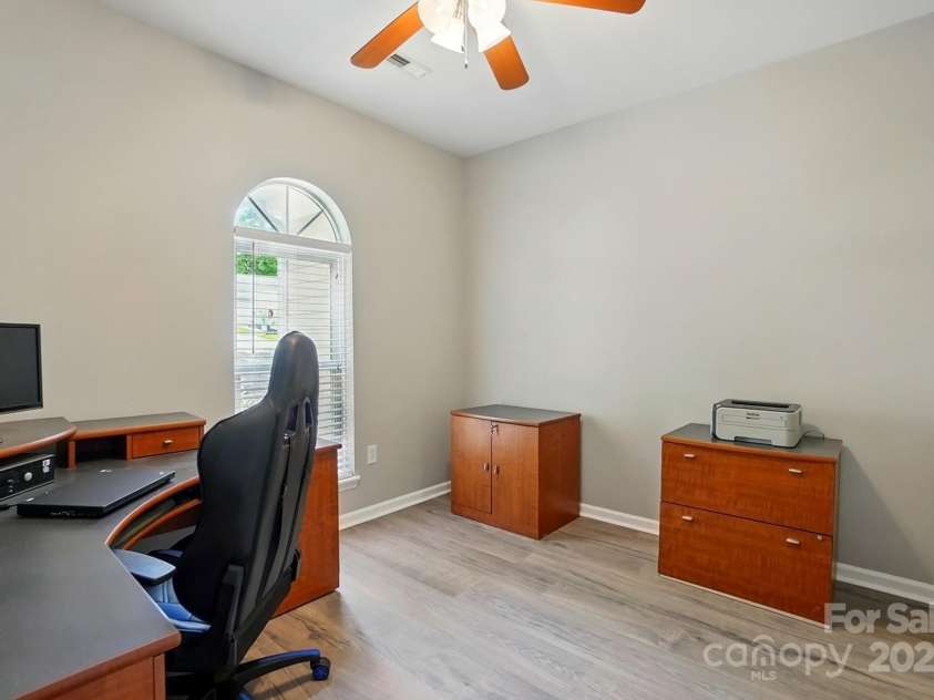 4612 Saxonbury Way, Charlotte, NC 28269.  MLS# CAR4263076, YatesRealty ID 14791. Bedroom