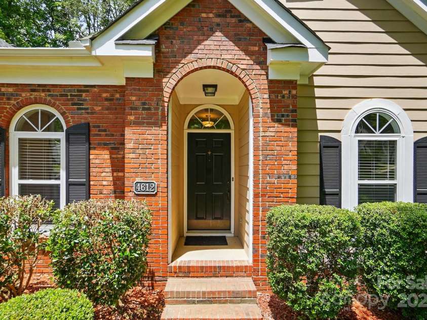 4612 Saxonbury Way, Charlotte, NC 28269.  MLS# CAR4263076, YatesRealty ID 14791. Hardie updated 2022