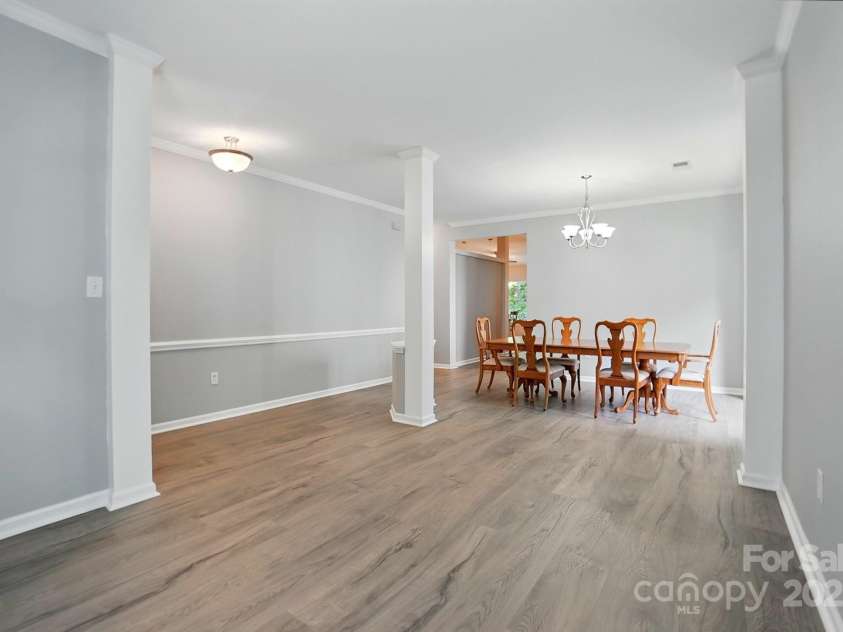 4612 Saxonbury Way, Charlotte, NC 28269.  MLS# CAR4263076, YatesRealty ID 14791. Living Room Or Office