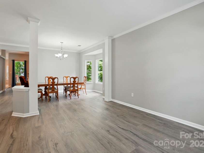 4612 Saxonbury Way, Charlotte, NC 28269.  MLS# CAR4263076, YatesRealty ID 14791. View of Formal Dining