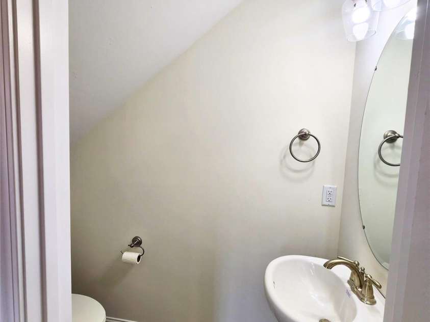 2300 Grayson Parkway, Monroe, NC 28110.  MLS# CAR4263227, YatesRealty ID 14792. Powder Room