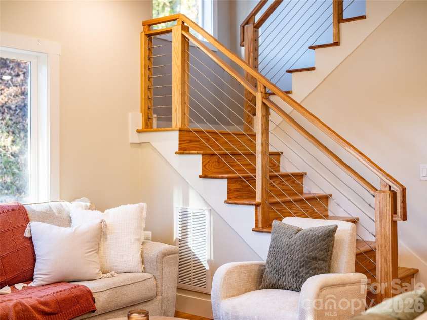 67 Crestfield Avenue, Asheville, NC 28804.  MLS# CAR4351848, YatesRealty ID 14793. Beautiful Cable Wire Staircase