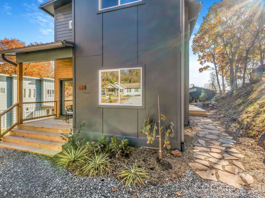 67 Crestfield Avenue, Asheville, NC 28804.  MLS# CAR4351848, YatesRealty ID 14793. Great hardscaping