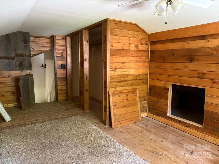 257 River Road, Newland, NC 28657.  MLS# CAR4263273, YatesRealty ID 14794. 