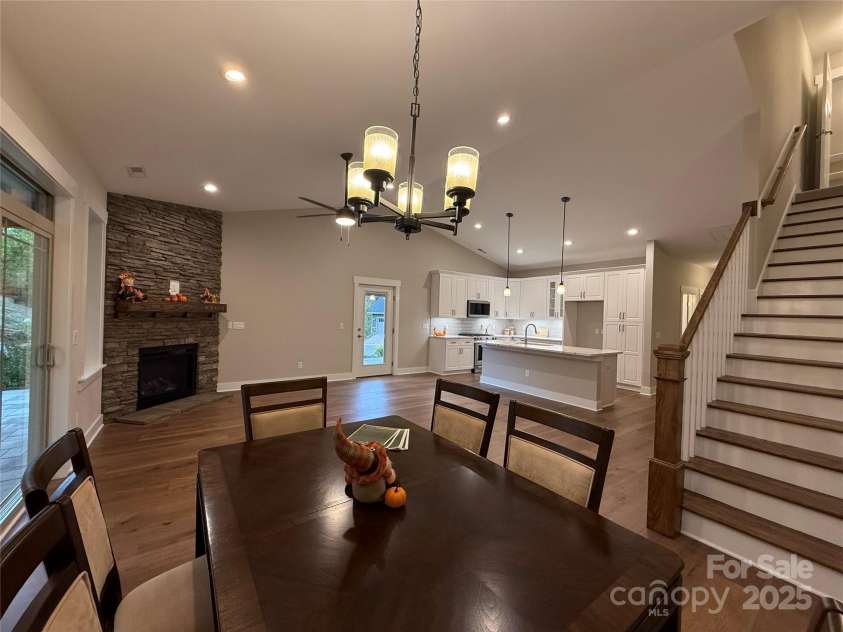 20 Craftsman Overlook Ridge, Arden, NC 28704.  MLS# CAR4201077, YatesRealty ID 14795. 