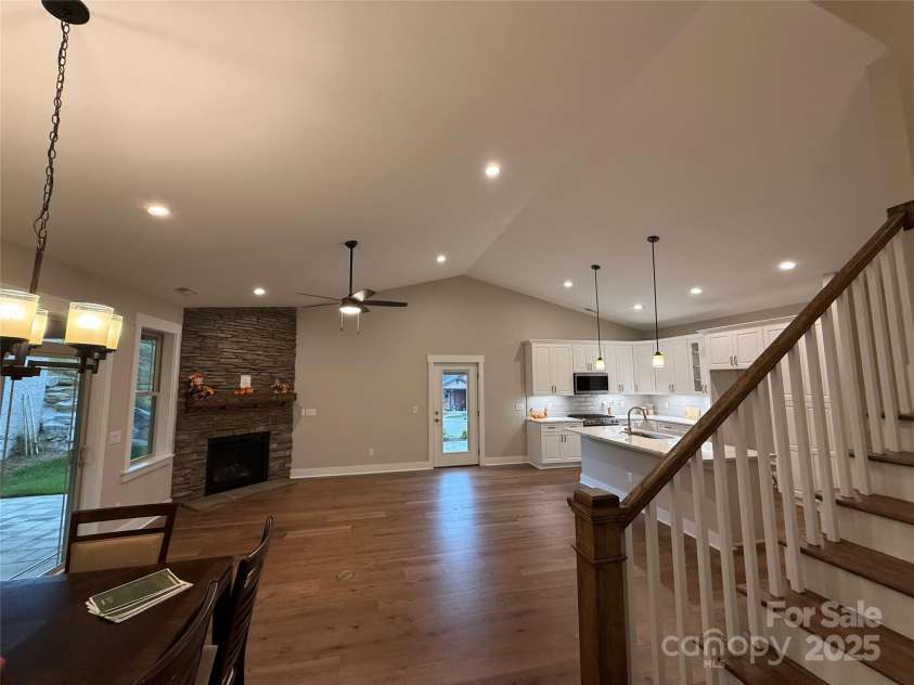 20 Craftsman Overlook Ridge, Arden, NC 28704.  MLS# CAR4201077, YatesRealty ID 14795. 