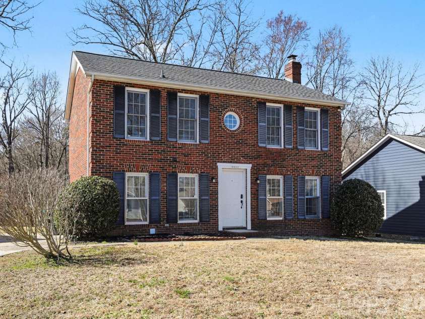 5932 Scots Bluff Drive, Charlotte, NC 28227.  MLS# CAR4344774, YatesRealty ID 14797. 