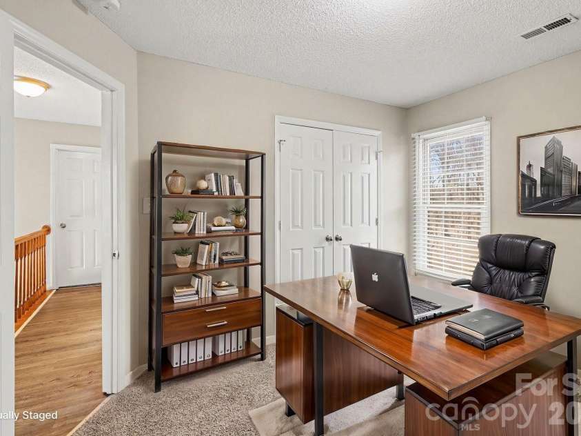 5932 Scots Bluff Drive, Charlotte, NC 28227.  MLS# CAR4344774, YatesRealty ID 14797. Virtually Staged