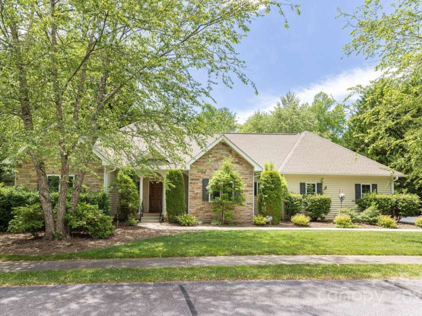 190 Jonathan Creek Drive, Etowah, NC 28729.  MLS# CAR4263366, YatesRealty ID 14798. 