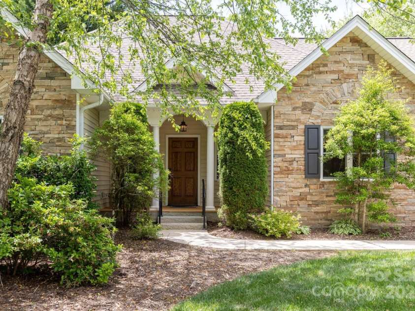 190 Jonathan Creek Drive, Etowah, NC 28729.  MLS# CAR4263366, YatesRealty ID 14798. 