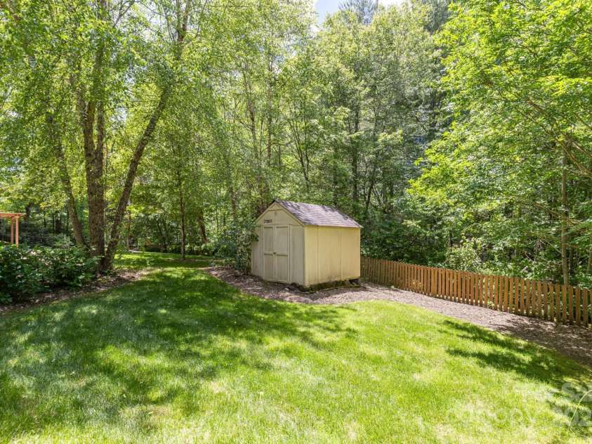 190 Jonathan Creek Drive, Etowah, NC 28729.  MLS# CAR4263366, YatesRealty ID 14798. 