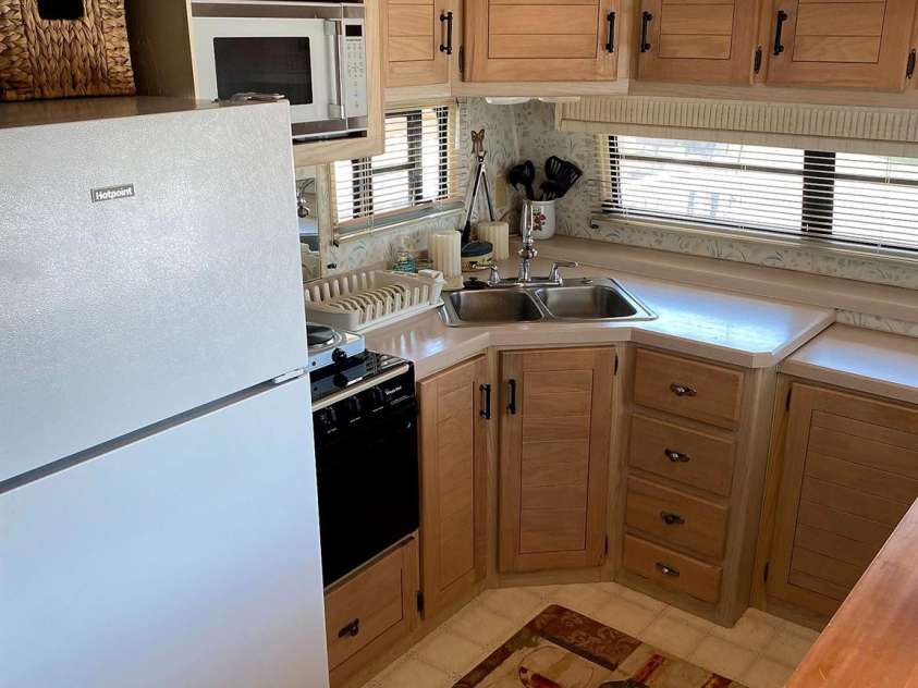 118 Eagle Drive, New London, NC 28127.  MLS# CAR4359986, YatesRealty ID 14799. 
