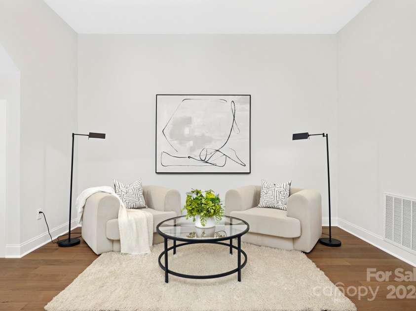 518 Ideal Way, Charlotte, NC 28203.  MLS# CAR4159881, YatesRealty ID 148. 