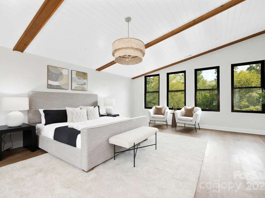 518 Ideal Way, Charlotte, NC 28203.  MLS# CAR4159881, YatesRealty ID 148. 