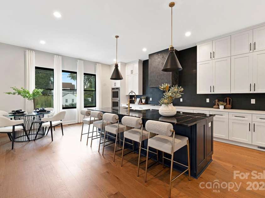 518 Ideal Way, Charlotte, NC 28203.  MLS# CAR4159881, YatesRealty ID 148. 