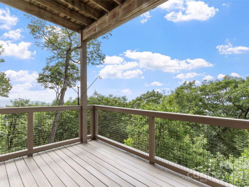 66 Club Villa Court, Burnsville, NC 28714.  MLS# CAR4226416, YatesRealty ID 1480. 