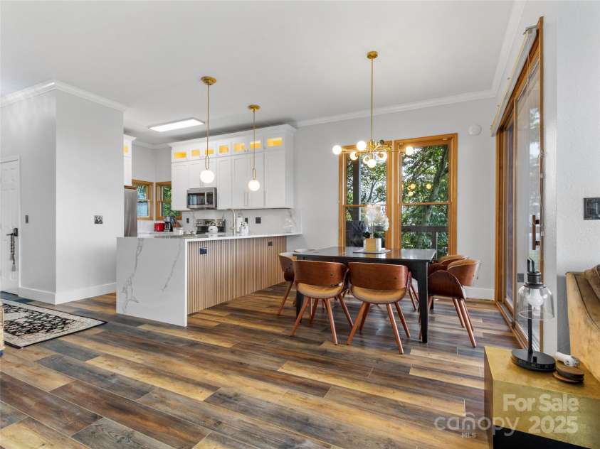 66 Club Villa Court, Burnsville, NC 28714.  MLS# CAR4226416, YatesRealty ID 1480. 