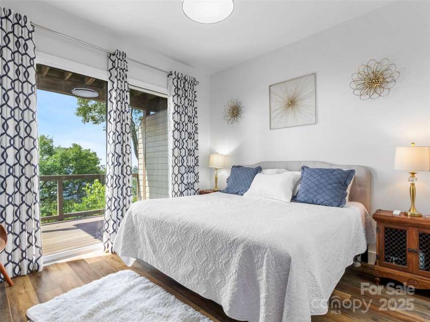 66 Club Villa Court, Burnsville, NC 28714.  MLS# CAR4226416, YatesRealty ID 1480. 