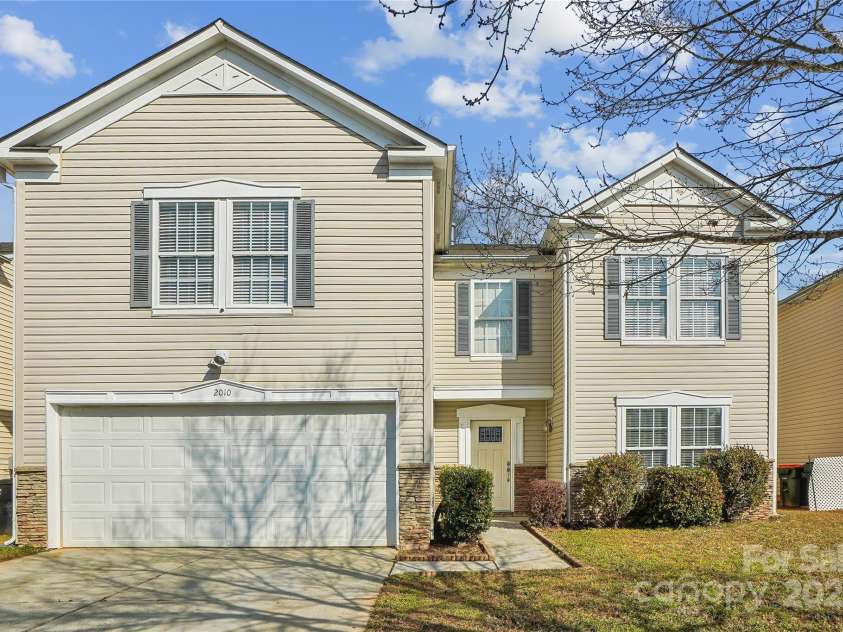 2010 Durand Road, Fort Mill, SC 29715.  MLS# CAR4217620, YatesRealty ID 14800. 