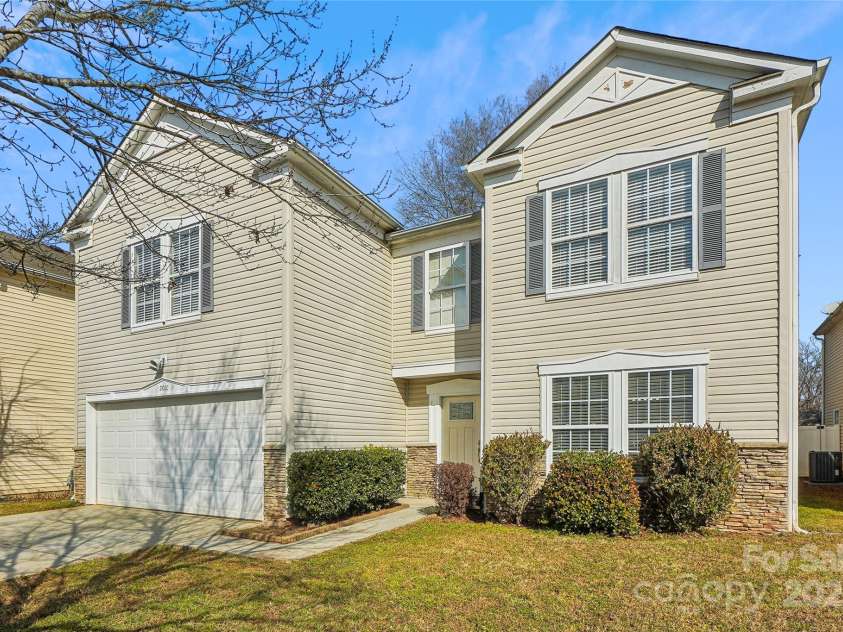 2010 Durand Road, Fort Mill, SC 29715.  MLS# CAR4217620, YatesRealty ID 14800. 