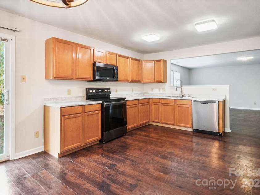 2010 Durand Road, Fort Mill, SC 29715.  MLS# CAR4217620, YatesRealty ID 14800. 