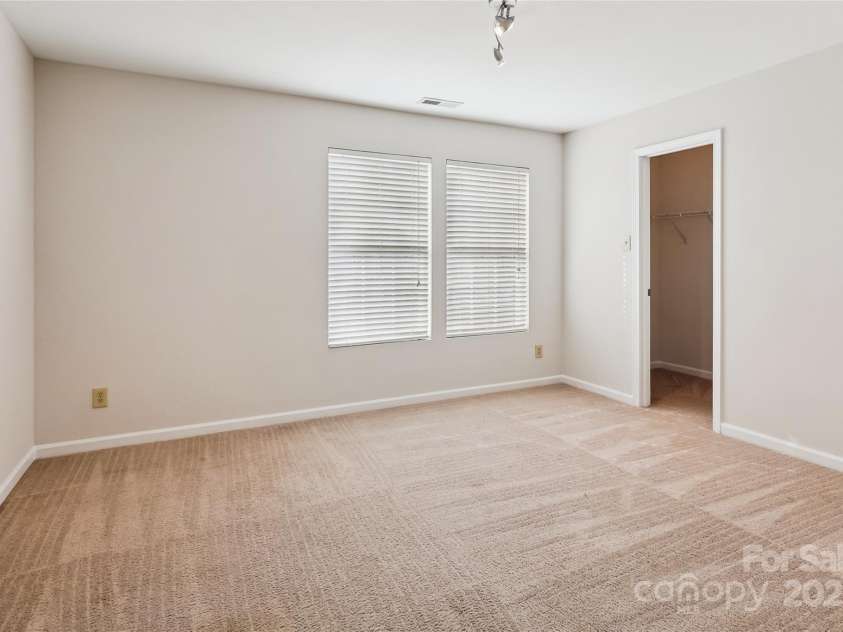 2010 Durand Road, Fort Mill, SC 29715.  MLS# CAR4217620, YatesRealty ID 14800. 
