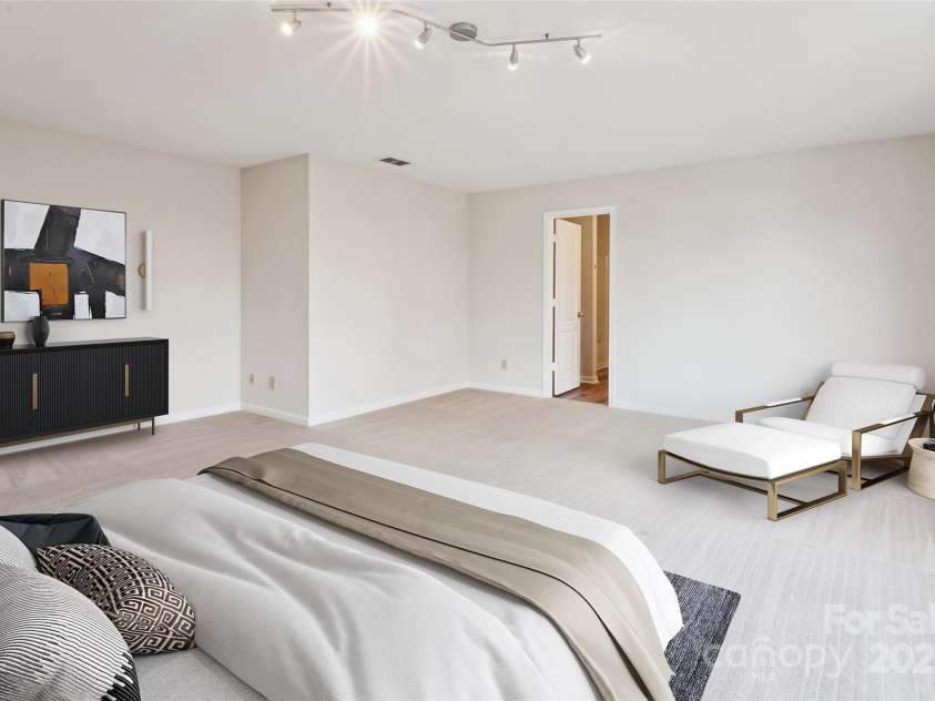 2010 Durand Road, Fort Mill, SC 29715.  MLS# CAR4217620, YatesRealty ID 14800. 