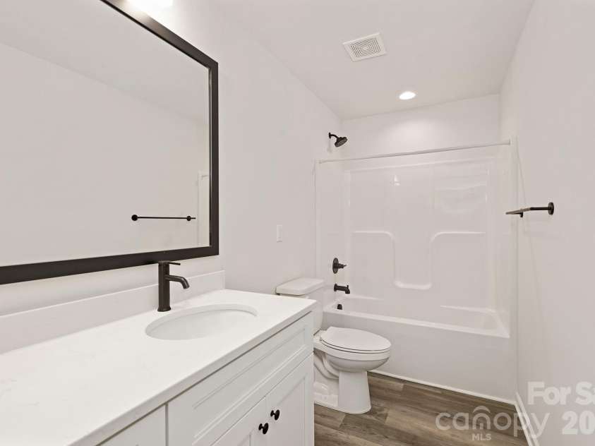3009 Sloan Drive, Charlotte, NC 28208.  MLS# CAR4366872, YatesRealty ID 14800. Representation