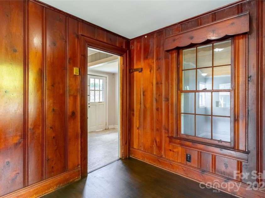 103 Madison Street, Marion, NC 28752.  MLS# CAR4258355, YatesRealty ID 14801. 